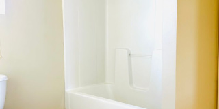 Large 3 bedroom Home, North Park Area Gallery 16