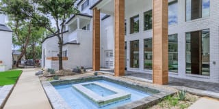 Axis Waterfront Gallery 16