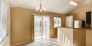 Delightful 2-story home located on the Eastside! Gallery 9