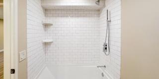 Luxurious Coastal Living: Fully Remodeled 3-Bed, 3.5-Bath with Ocean Views in Sea Point Gallery 22
