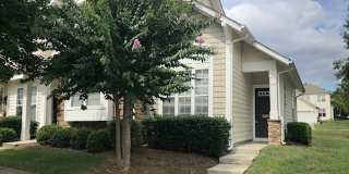End Unit Townhome in Callonwood, Matthews! Near I-485 Gallery 1