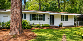 Move-In Ready 3BR/2BA Home in South Jackson | Fresh Updates & Spacious Living Gallery 1