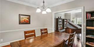 Room in 5 Bedroom Home at Wynfair Dr Gallery 1