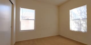 Beautiful 4 Bedroom, 2 Bath In The NW! Beautiful 4 Bedroom, 2 Bath In The NW! Gallery 11