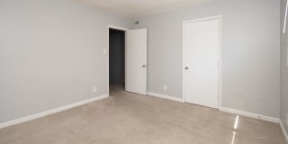 Spacious, affordable two bedroom townhouse in a great location in Charlotte! Gallery 85