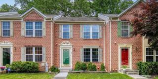 Welcome to this beautiful 3bd 2.5bth brick-front townhome in the highly desirable New Town community Gallery 1