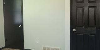 492 Delta Road Gallery 12