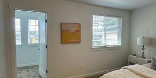 Gorgeous newer townhome in SE Bend! Gallery 17