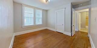 5-Bedroom Home in Springfield! Gallery 13