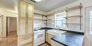 1805 Mohle - A Gallery 11