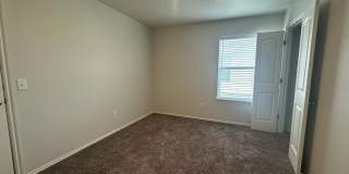 3 Bed 2.5 Bath 2 Car Garage Gallery 26