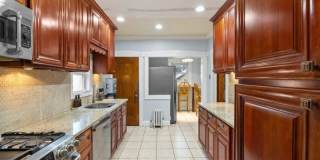 199 E 7Th St Gallery 7