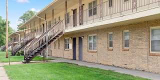 Bellevue Gardens Gallery 14