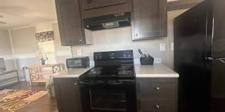 753 West Main Street Gallery 15