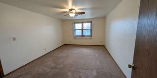 Willow Creek Apartments Gallery 1