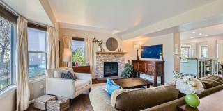 Furnished Downtown Louisville 5BDR Gem Gallery 1