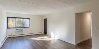 Country Club Apartments Gallery 9