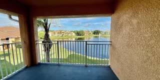 271 SW Palm Drive Gallery 1