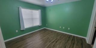 1432 BROKEN OAK Drive Gallery 10