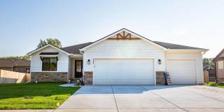 Stunning 4 Bed, 3 Bath Home | 3-Car Garage | Scenic Meadows Gallery 3