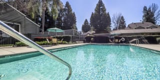 River Terrace Apartment Homes Gallery 2