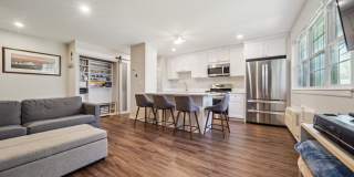 1000 Knapps Highway Gallery 1