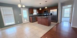You've Found It! Split floor plan, fenced yard, extra storage Gallery 10