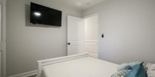 210 Newton Ave Gallery 27