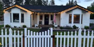 **50% OFF 1st Month** Furnished 3BR Home with Large Yard & Patio - 305 W. Washington Ave. Gallery 1