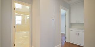3 Bedroom 2 bath Home, 2 Car garage, Air Conditioned Gallery 10