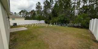 Spacious 4-bedroom, 2-bathroom home Gallery 1