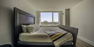 440 N Mcclurg Court Gallery 15