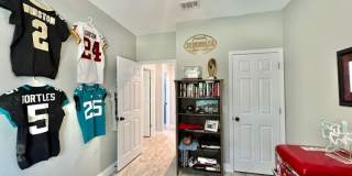 2100 Pomegranate Court Gallery 12