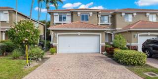 Unfurnished, Large End unit with 2 car garage Gallery 1