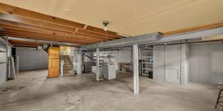 105 N Elm Street Gallery 23