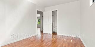 1863 43rd Avenue Gallery 23