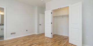 2534 Alter Street - B Gallery 6