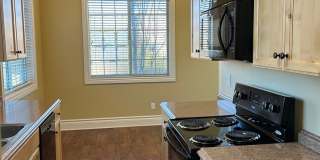 (919) Triplex Townhome - 2 Bed / 2.5 Bath w/Bonus Room Gallery 7