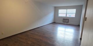 Wesleyan Apartments Gallery 12