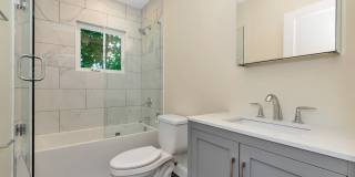 161 4th St Gallery 13