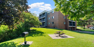 Cedars Lakeside Gallery 28