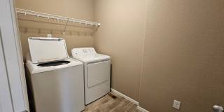 3 bed-3 bath Townhome with AC!!! Gallery 14
