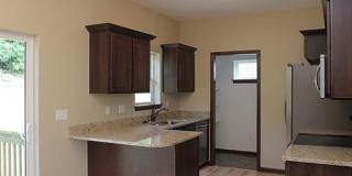 4 Bedroom Home in Mackinaw Village Gallery 1