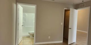 3 Bedroom 2 Bath Duplex Gallery 6