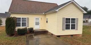 918 Faye Street Gallery 1