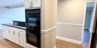 2-bed, 2-bath Condo with Sweeping Views of City and Space Needle! Gallery 3
