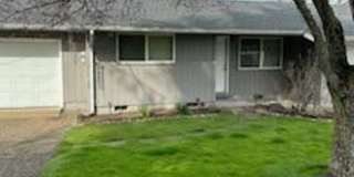 2-bedroom 1 bath Duplex Gallery 1