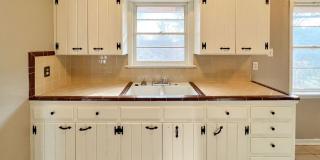 Charming Home Near 15th & Boulevard Gallery 11