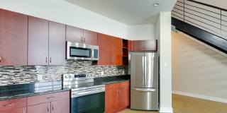 Cool and modern urban loft in Uptown Charlotte! Gallery 13