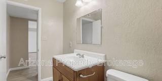 607 W. Rio Salado Pkwy. Gallery 5